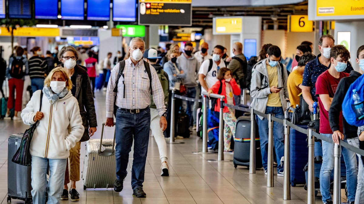 A fost lansat sistemul de recunoaștere facială care identifică oamenii chiar daca poartă mască: Lufthansa și Swiss Airlines printre primii clienți