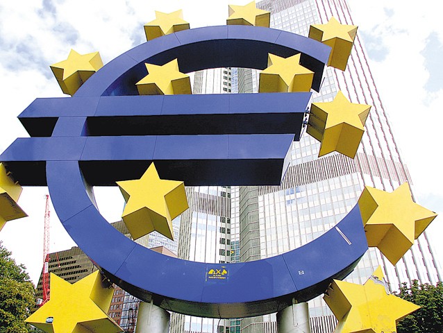 Activitatea economică din zona euro a scăzut în ianuarie. Restricţiile au afectat industria serviciilor