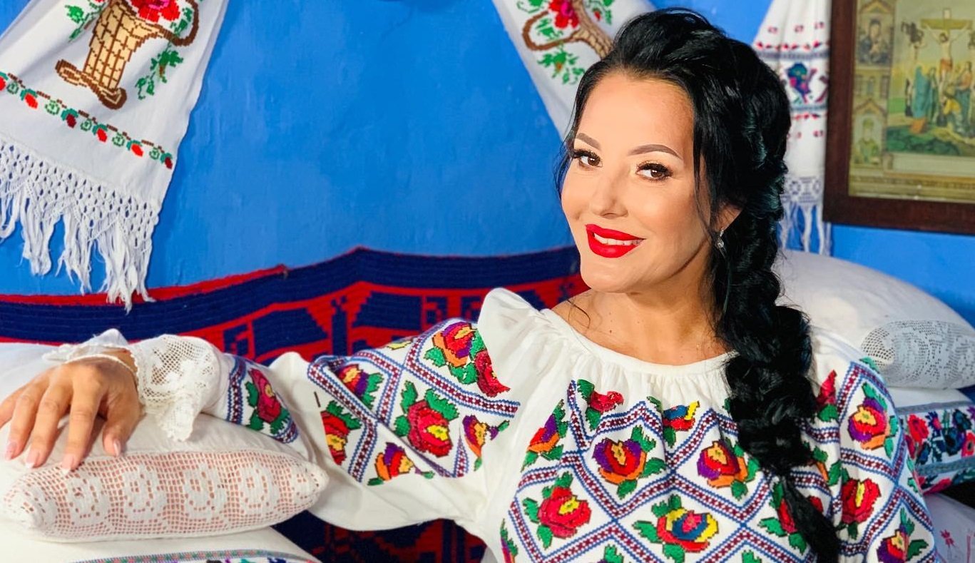 Artista Angela Rusu și Fiica Ei, însărcinate în Același Timp. „Trăim Bucuria La Dublu. Anul Acesta Voi Fi şi Bunică” | Libertatea