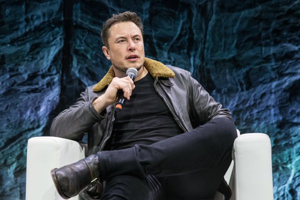 Bitcoin-ul înregistrează o creştere de 20% după ce şeful Tesla a adăugat „#bitcoin” în descrierea sa de pe Twitter