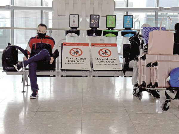 Cele mai mari cinci aeroporturi din România au avut cu până la 70% mai puţin trafic în 2020 faţă de 2019. „Principalele reţineri de a zbura au fost din cauza modificărilor foarte dese ale programului de zbor şi a lipsei informaţiilor“