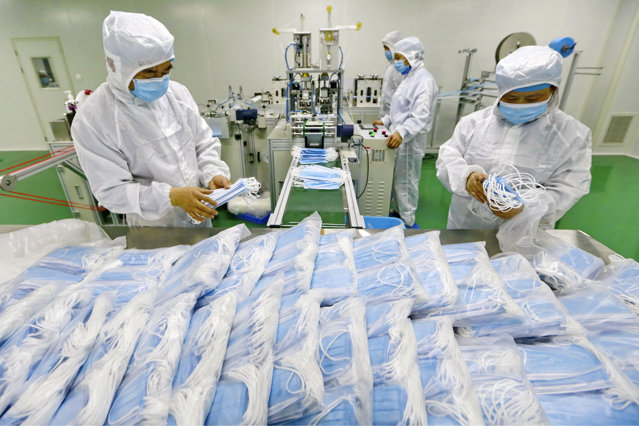 China a vândut 30 de măşti pentru fiecare persoană din lume în 2020. Câştigurile depăşesc 50 de miliarde de dolari