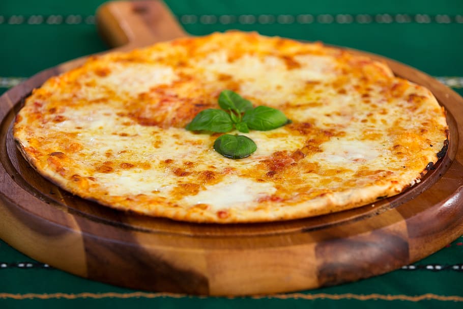 Cuptorul De Pizza, Aliatul Dumneavoastră După Mesele Grele De Sărbători!