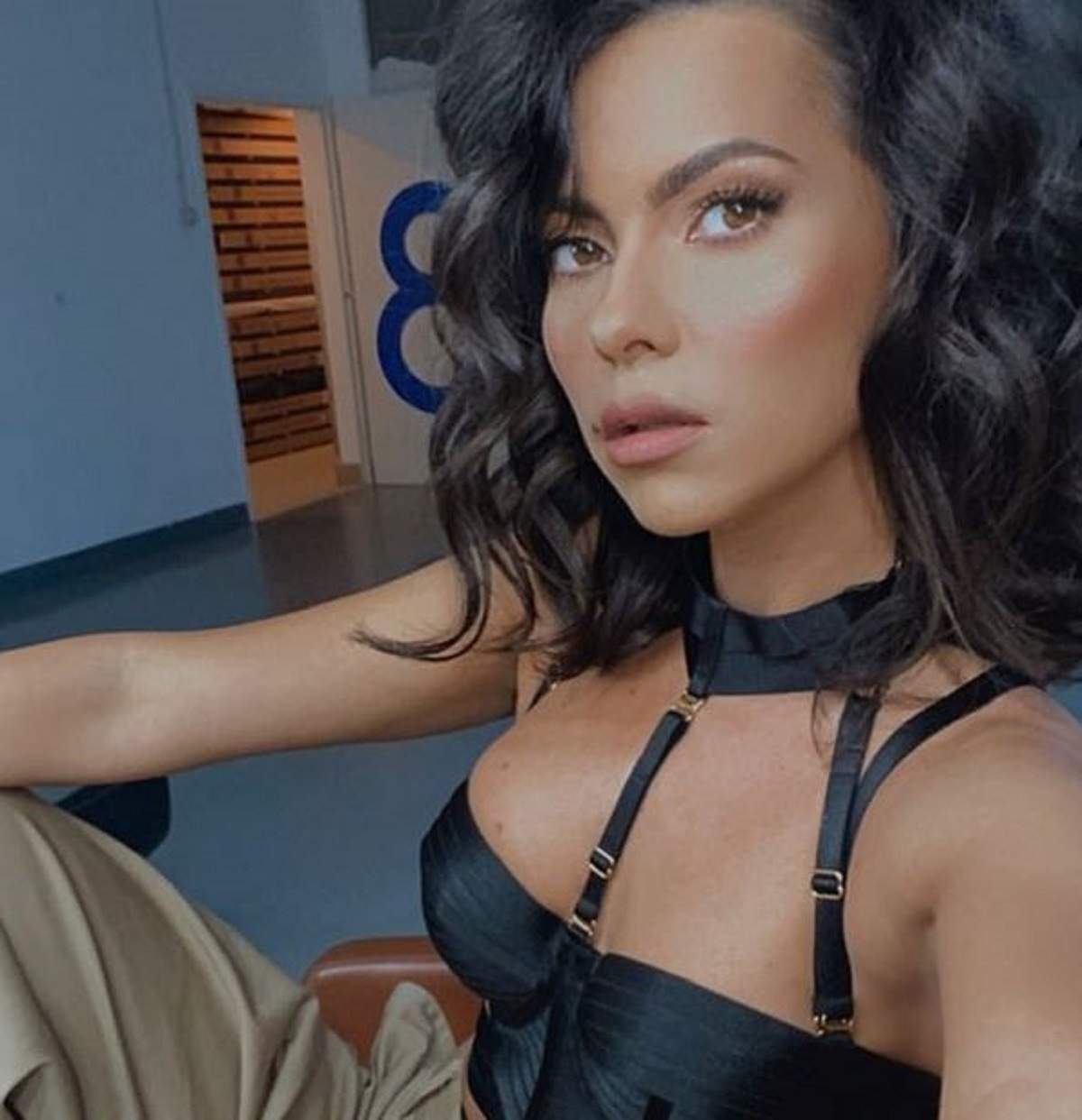 Inna, cu formele apetisante la vedere, în cel mai amețitor decolteu! Iubita lui Deliric a pus bărbații pe jar cu apariția fierbinte! / FOTO