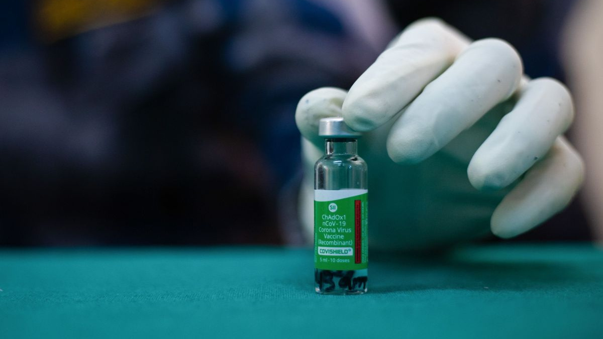 Inspecţii în cascadă ale autorităţilor la fabrica AstraZeneca din Belgia. Comisia Europeană: „Explicaţiile companiei sunt bune la măcelărie!”