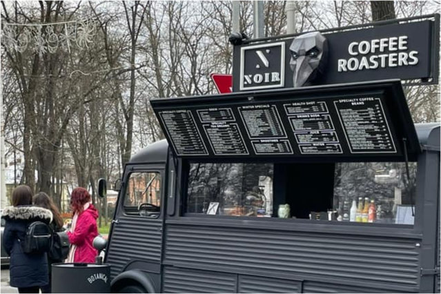 Investiţii inteligente, în plină pandemie. Cum a luat naştere primul Coffee-to-Go pe roţi din Iaşi