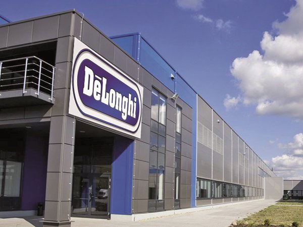 Italienii de la De’Longhi caută 60 de oameni pentru fabrica de espressoare de cafea din Jucu, Cluj. Producţia De’Longhi merge preponderent la export