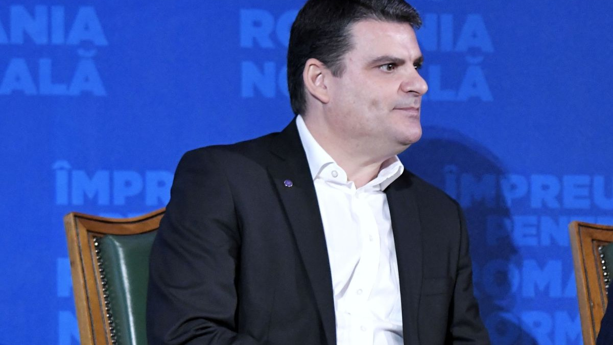 Jurnalistul Radu Tudor, în doliu: „Acest virus nemernic a fost, din păcate, prea puternic”