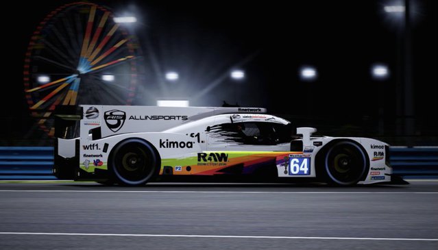Piloţi de formula 1 s-au întrecut cu gameri profesionişti în curse virtuale