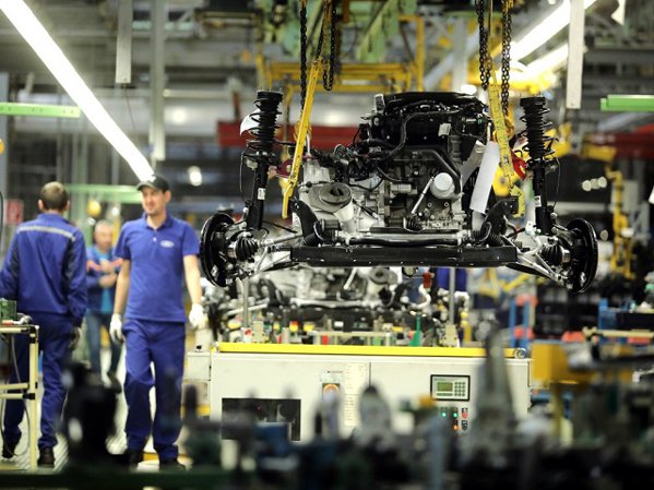 Scădere a vânzărilor cu peste 21% şi pierderi tot mai mari. Renault, încearcă o nouă strategie pentru reveni la profiturile de dinainte de pandemie