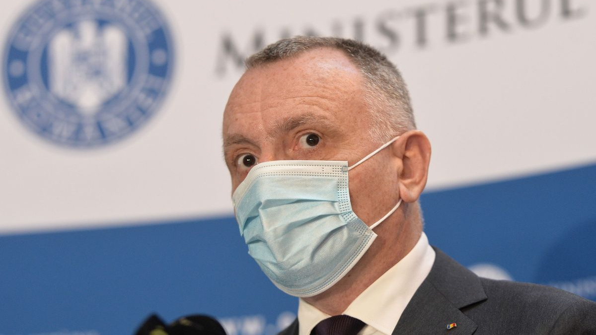 Sorin Cîmpeanu, după focarul COVID cu tulpină nouă din Capitală: Interesul major pentru deschiderea școlilor se păstrează