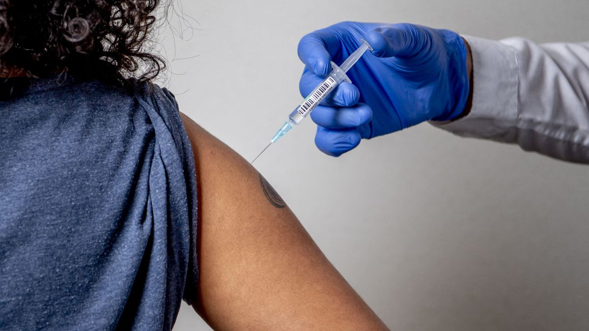 Studiu din Israel despre vaccinul anti-COVID dezvoltat de Pfizer-BioNTech: Oamenii nu ar trebui să mai poarte mască!
