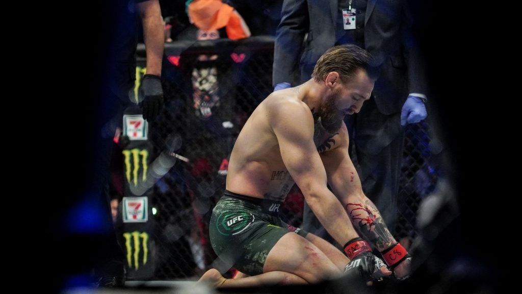 VIDEO | McGregor, Făcut K.O. La Revenirea în Cușcă. Celebrul Luptător Irlandez A Rezistat Doar Două Reprize | Libertatea
