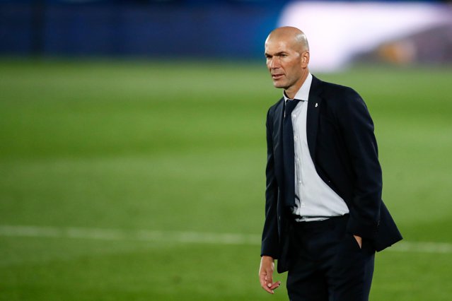 Zinedine Zidane e în izolare, după ce a intrat în contact cu un bolnav de COVID-19