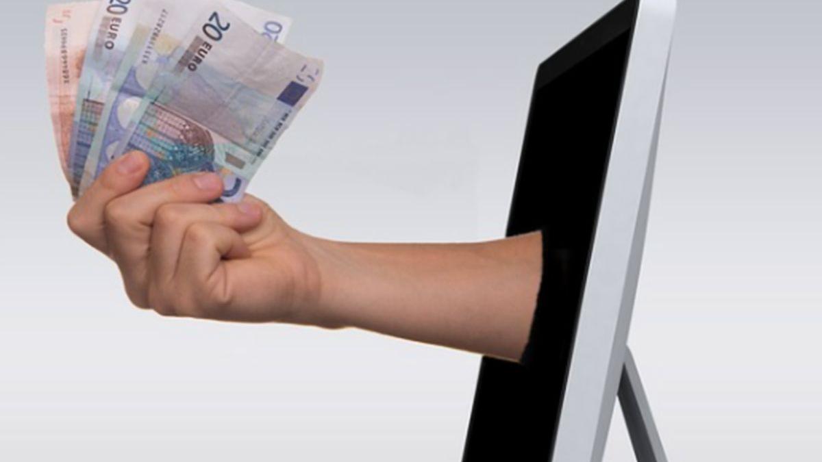 Atenție la tranzacțiile bancare! A apărut o nouă metodă de înșelăciune și poți rămâne fără bani pe card