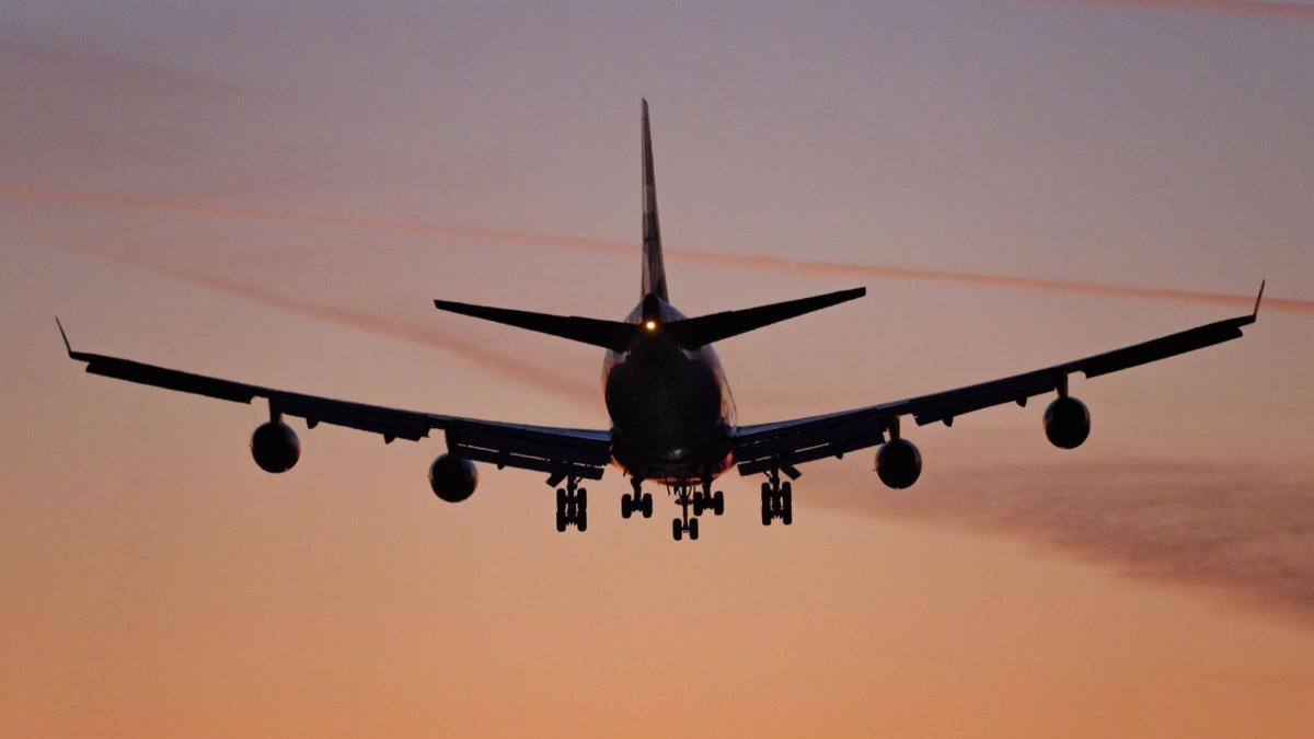 Avion prăbușit din cauza unei defecţiuni la motor. Nu există supraviețuitori!