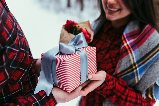 Cadouri de Valentine’s Day. Idei de cadouri pentru a celebra iubirea de Ziua Îndrăgostiţilor, pe 14 februarie