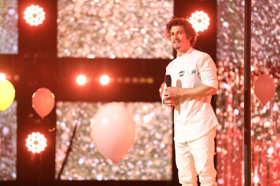 Cine Este Remi Martin, Cel De-al Treilea Golden Buzz De La „Românii Au Talent” Sezonul 11. „Mi S-a Făcut Pielea Găină. Este Un Fenomen” | Libertatea
