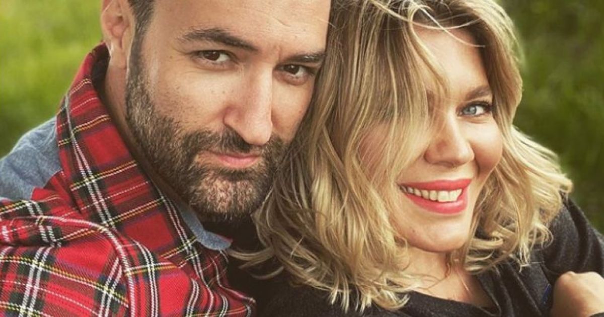 Cum își începe Smiley diminețile de când urmează să devină tătic! Poza postată de artist le-a înduioșat inimile fanilor