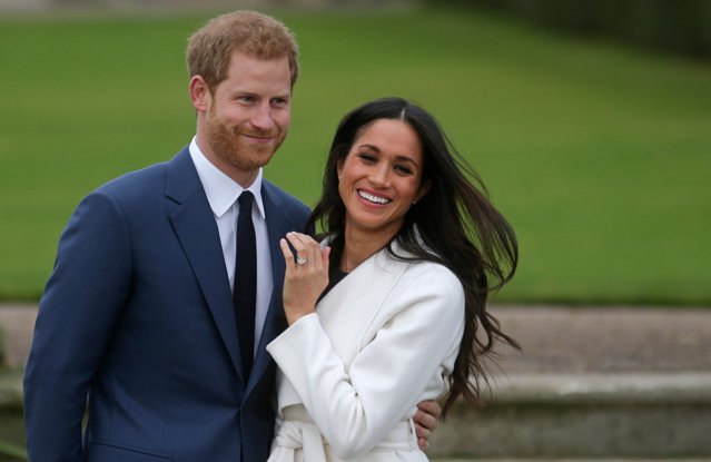 Harry şi Meghan renunţă definitiv la îndatoririle de membri ai monarhiei britanice