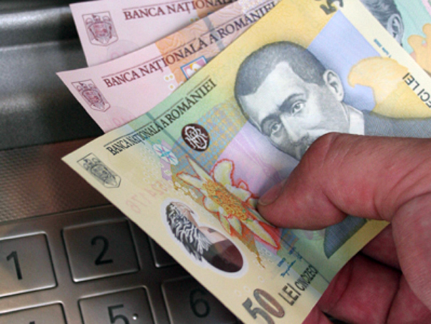 Salariul mediu net a crescut în decembrie cu 209 lei, faţă de noiembrie 2020