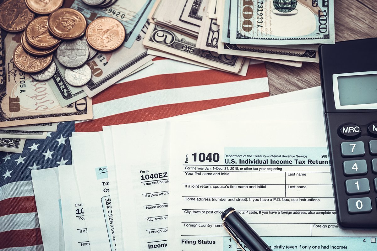 Soluțiile Propuse De Doi Experți Din SUA Pentru Taxe Mai Corecte și Mai Ușor De Plătit. Americanii Au Datorii Neplătite La Stat De 1.400 De Miliarde De Dolari