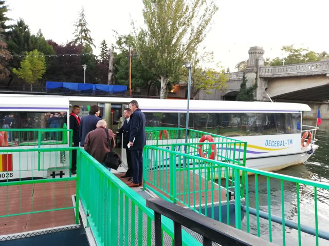 Transportul public şi de agrement cu vaporaşele pe Bega va fi reluat din 6 martie