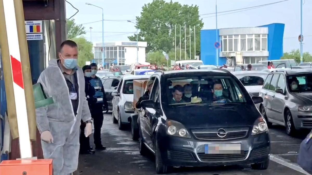 Un român s-a întors înapoi în străinătate, după ce a aflat în Vama Nădlac că va intra în carantină