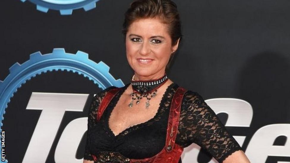 A murit frumoasa Sabine Schmitz, prezentatoarea Top Gear. Avea doar 51 de ani