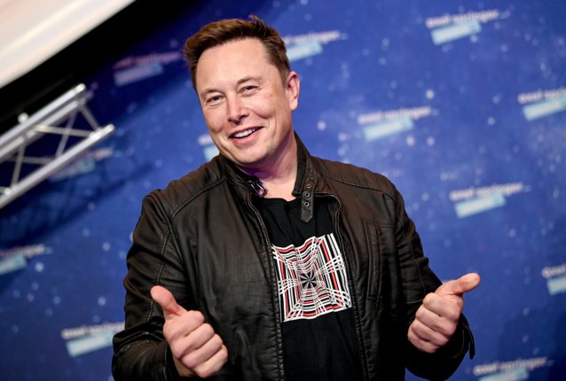 Elon Musk vinde o postare pe Twitter pentru 1 milion de dolari
