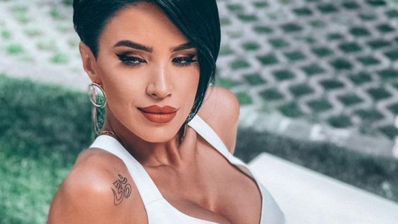 FOTO Adelina Pestritu a iesit in pijamale pe Podul Basarab