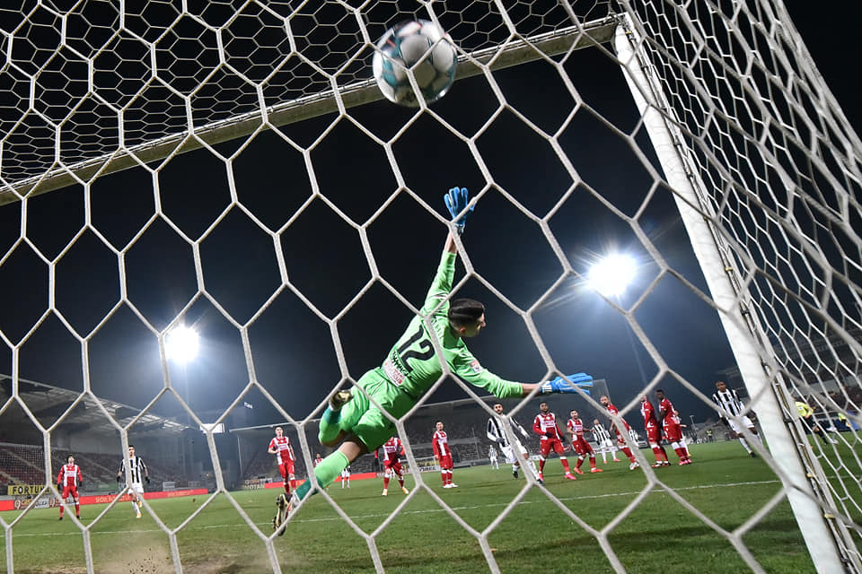 Fara patronul Adrian Mititelu, aflat in puscarie, Universitatea Craiova a inceput anul cu un egal in Liga 2