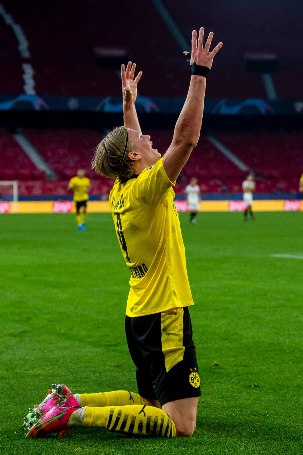 Misiune indeplinita. Norvegianul Haaland a calificat-o pe Dortmund in sferturile de finala din Champions League