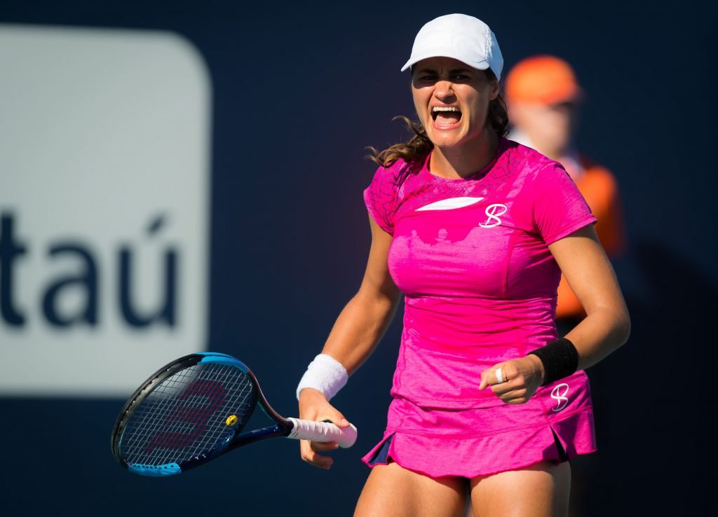Monica Niculescu A Privit îngrozită Cum Colega Ei De La Dublu A Fost Făcută KO De O Minge