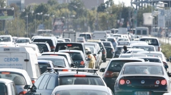 Piața auto, scădere în primele două luni ale anului de aproape 40% față de anul trecut