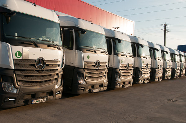 Simion Apreutese, un antreprenor român care deţine transportatorul International Alexander din Arad, a cumpărat operaţiunile din Cehia şi România ale Brandl, un producător german de componente auto cu istorie de 50 de ani