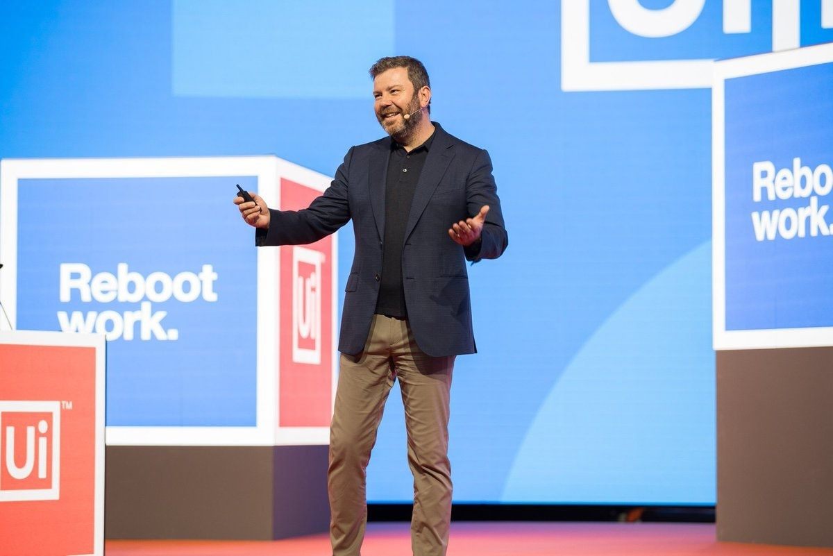 UiPath, primul unicorn românesc, se listează la bursa din New York