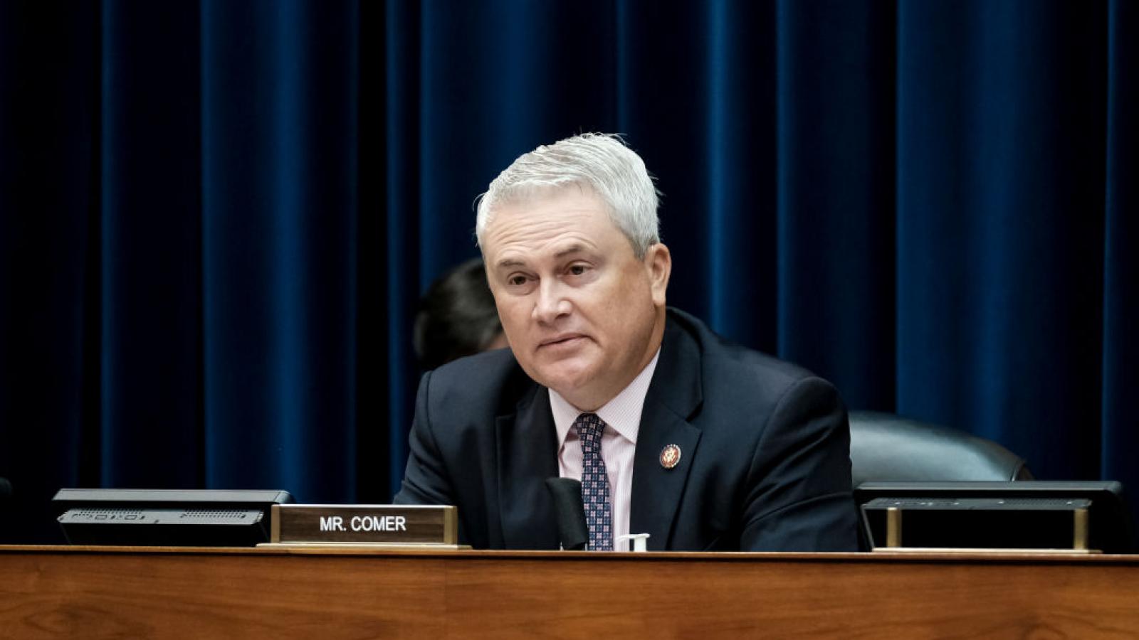 James Comer ridică întrebări cu privire la transparența președintelui
