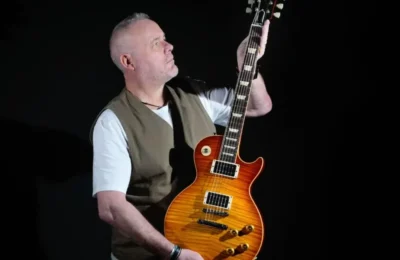 Chitara lui Slash din turneul Guns N’ Roses, la licitație pentru 300.000 £