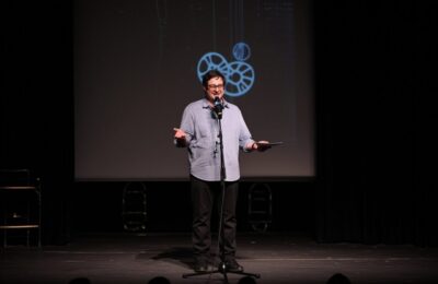 Starul Bobs Burgers, Eugene Mirman, Scos Din Mașina În Flăcări – Detalii Șocante