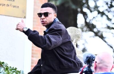 Mbappe da like si aprinde zvonurile – Mourinho, inlocuitor pentru Arbeloa la Real?