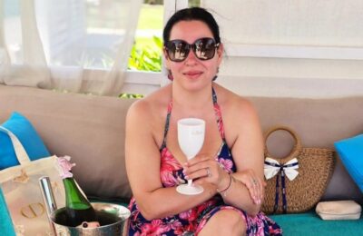 Oana Roman, 50 de ani in Egipt – Atac la influencerii care o ignora!