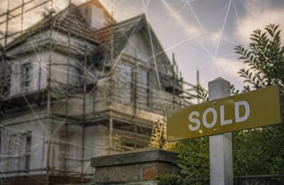 Blocajul ANCPI poate crește cu până la 14.000 de euro costul unei tranzacții imobiliare