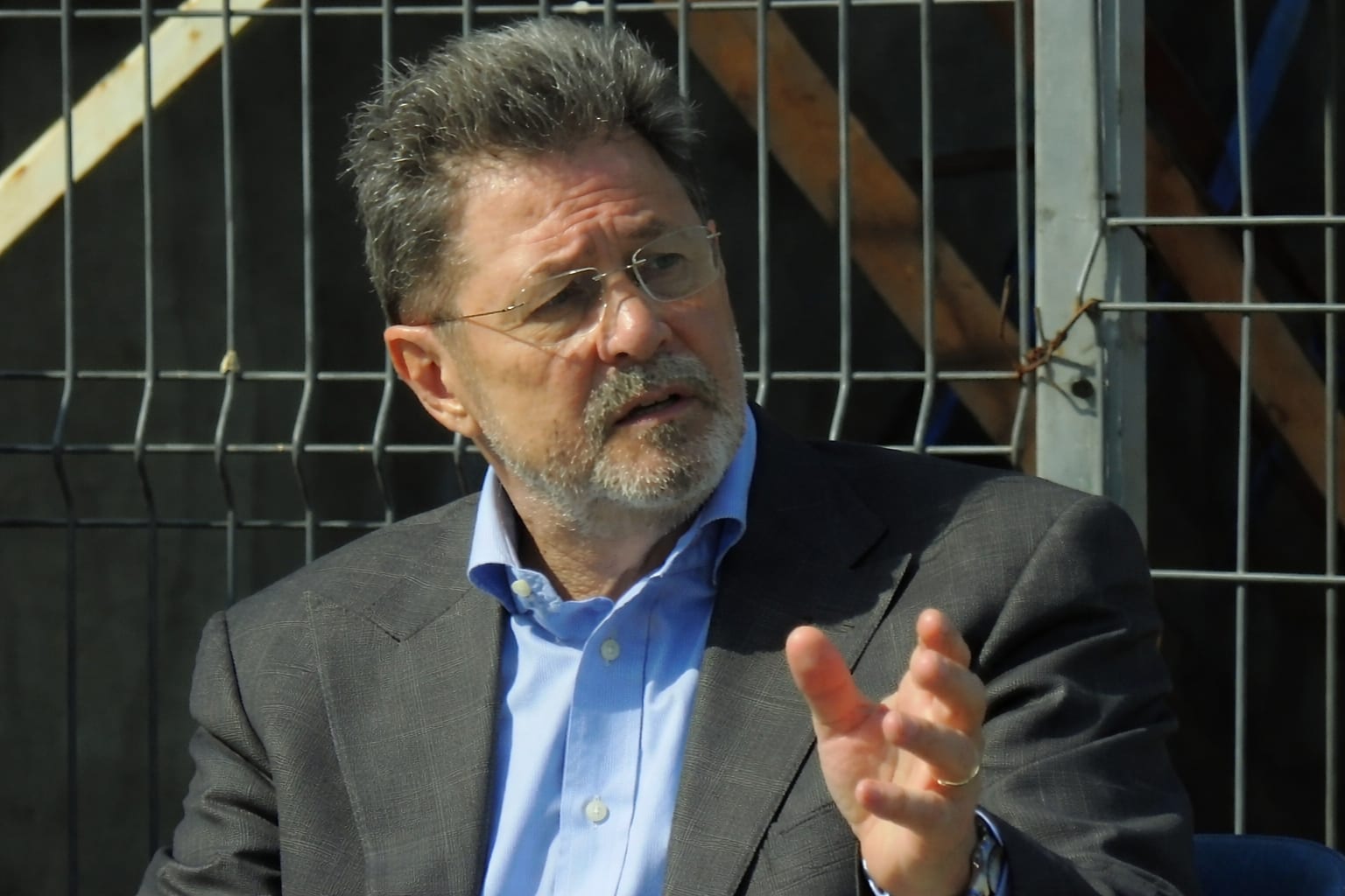 Cornel Dinu are pensia poprită pentru o datorie de aproape 29.000 de euro către Cornel Țălnar
