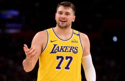 Tranzacție record în sportul american: Los Angeles Lakers a fost vândută cu 12,5 miliarde de dolari