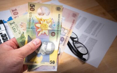 Cât ar mai fi valorat economiile de 10.000 de lei după un an în lei, în euro sau în aur