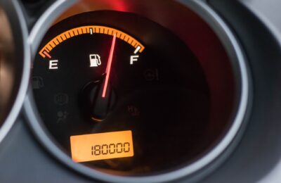 Bursele așteaptă inflația din SUA cu petrolul Brent la 106,3 dolari pe baril