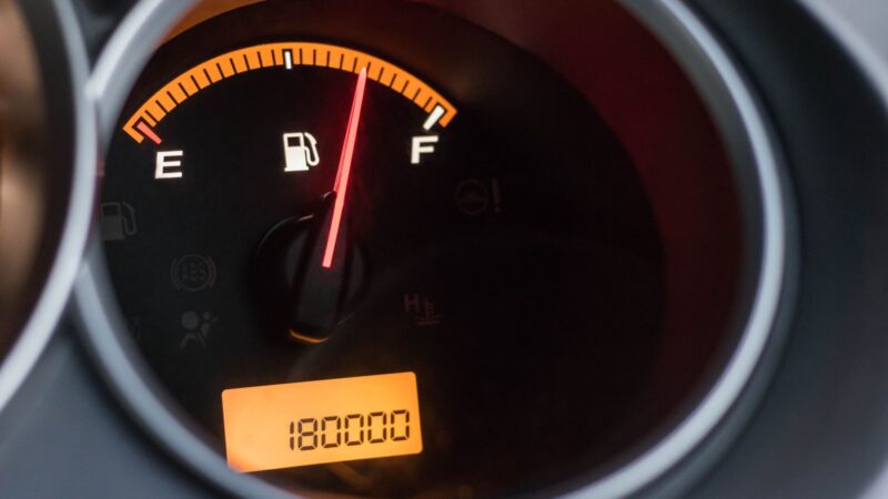 Bursele așteaptă inflația din SUA cu petrolul Brent la 106,3 dolari pe baril