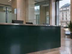 Intesa Sanpaolo va contesta în instanță sancțiunea primită în cazul ROBOR