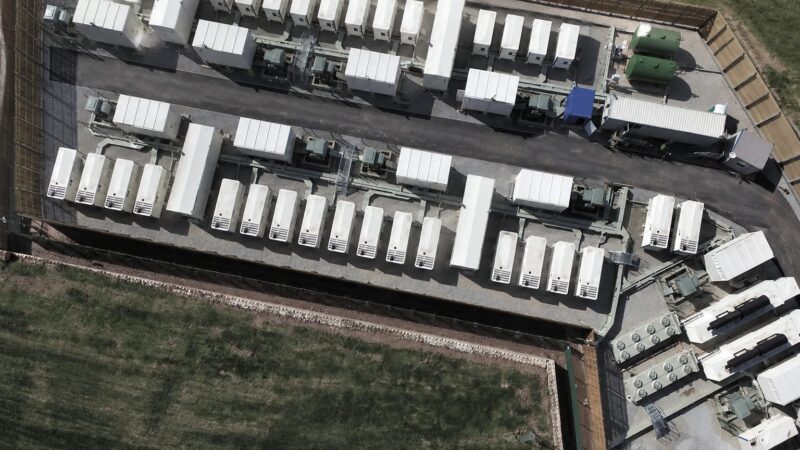 PPC și Metlen vor porni baterii de 300 MW în România și Bulgaria în primul trimestru din 2027